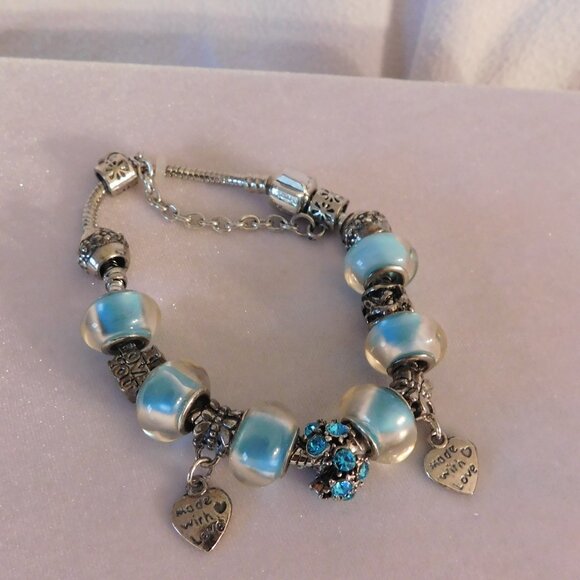 Ladies Charm Bracelet - Picture 1 of 2
